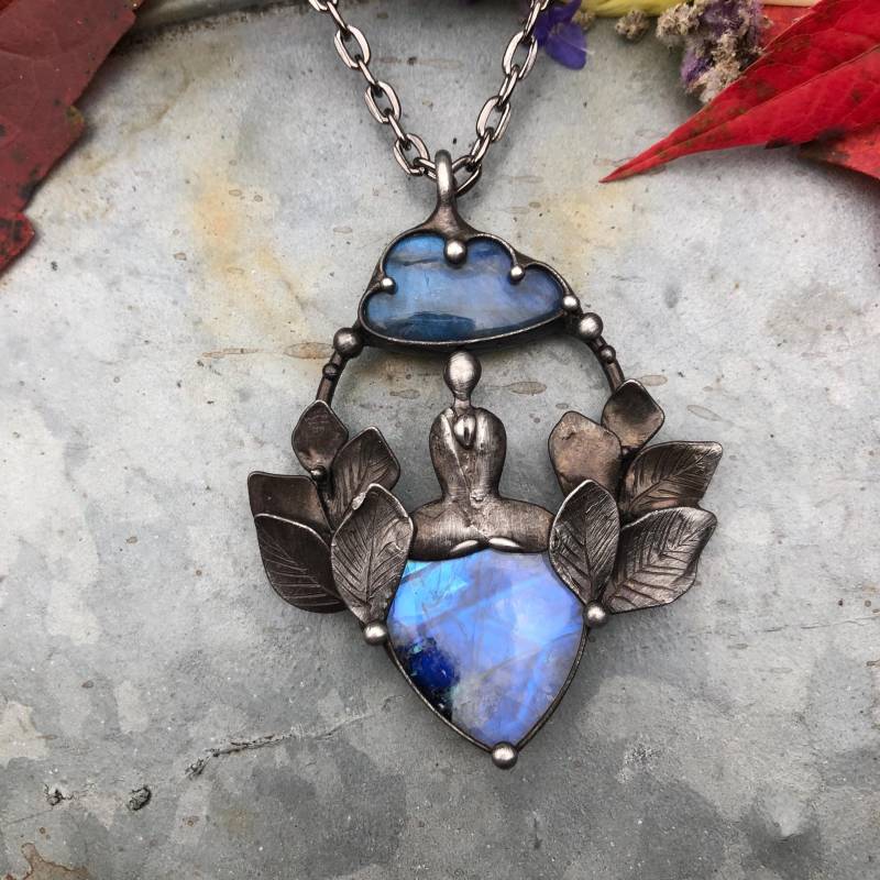 Meditation Handmade Original Art Labradorit Mondstein Halskette Auf Metallkette von TerezaOJewelry
