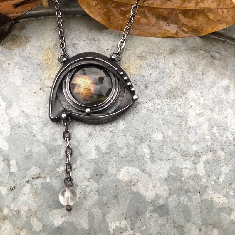 Reserviert Handgefertigte Original Art Labradorit Kristallhalskette An Metallkette von TerezaOJewelry