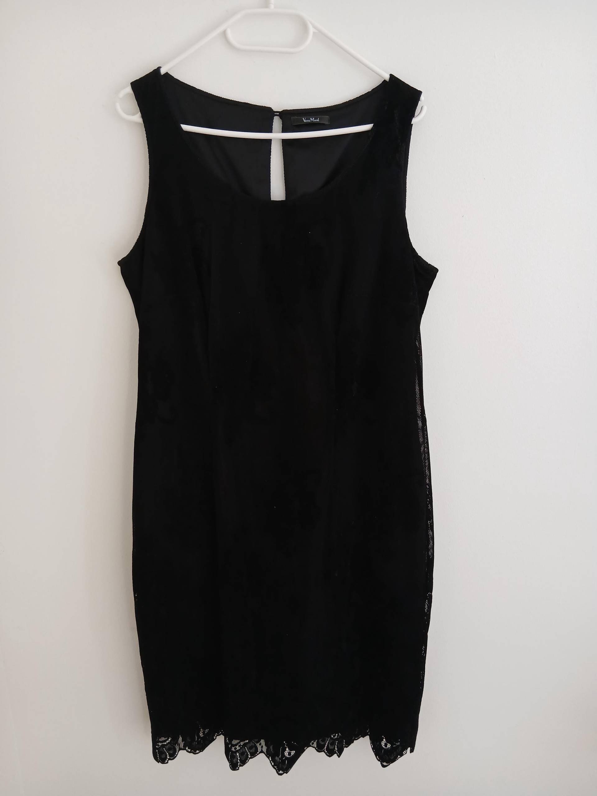 Vera Mont Schwarzes Elegantes Spitzenkleid Gr.42 von TereziaPearls