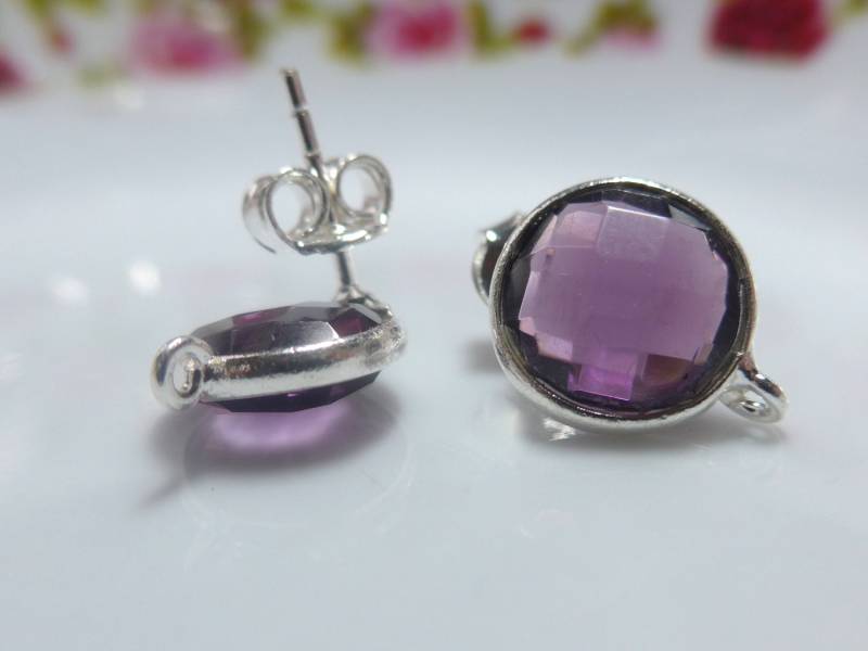 Schöne Amethyst Quarz Facettierte 11 Mm Rundschliff Solid Sterling Silber Lünette Ohrposten, Zum Verkauf Schöne Amethyst Quarz Facettierte 11 Mm Rundschliff Solid Sterling Silber Lünette Ohrposten, Zum Verkauf von TerraFinds