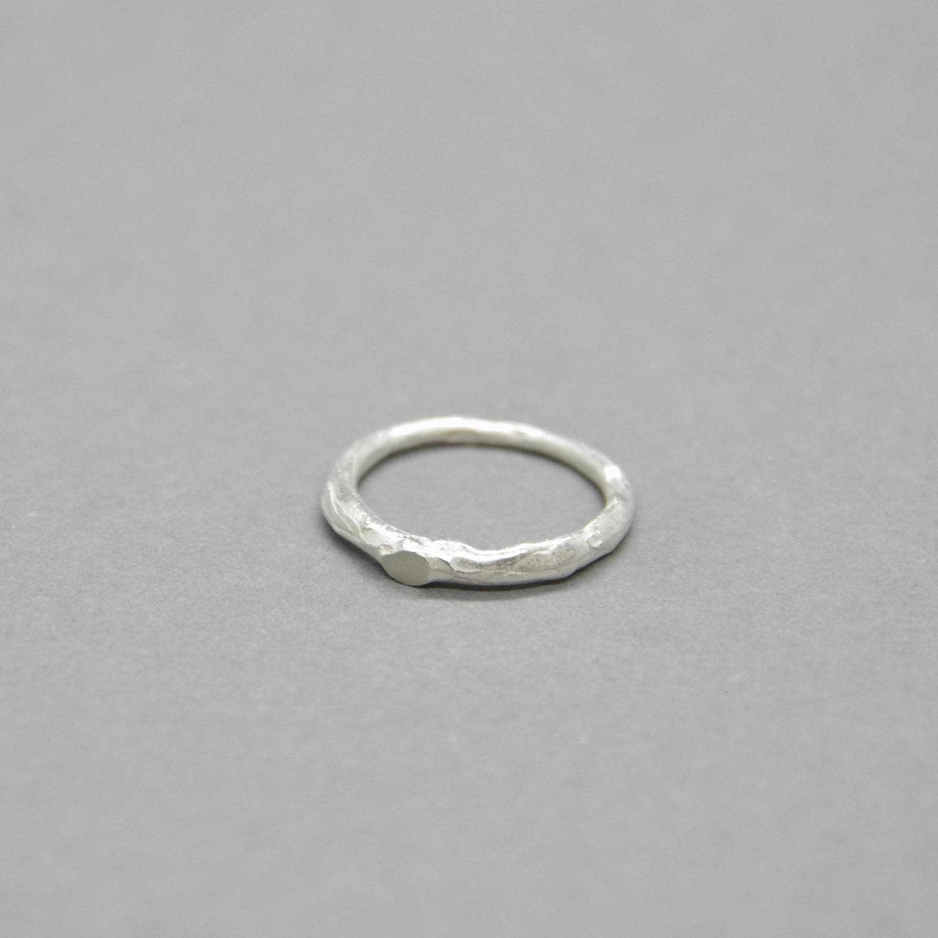 sterling Silver Ring - Geschwärzter Silberring Geschenk Für Sie Ihn Frauenring Männerring Unikat Schmuck Handgemachter sterling Silver Ring - Geschwärzter Silberring Geschenk Für Sie Ihn Frauenring Männerring Unikat Schmuck Handgemachter von TerraRecognita