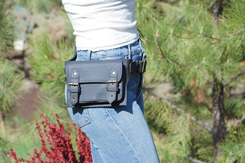 Leder Steampunk Gürteltasche Seite Hüfttasche Mit Schnallen Schwarze Festival von TerraSadhana