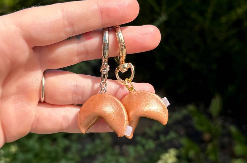 Glückskeks Schlüsselanhänger, Taschenanhänger Aus Ton von TerraTwine