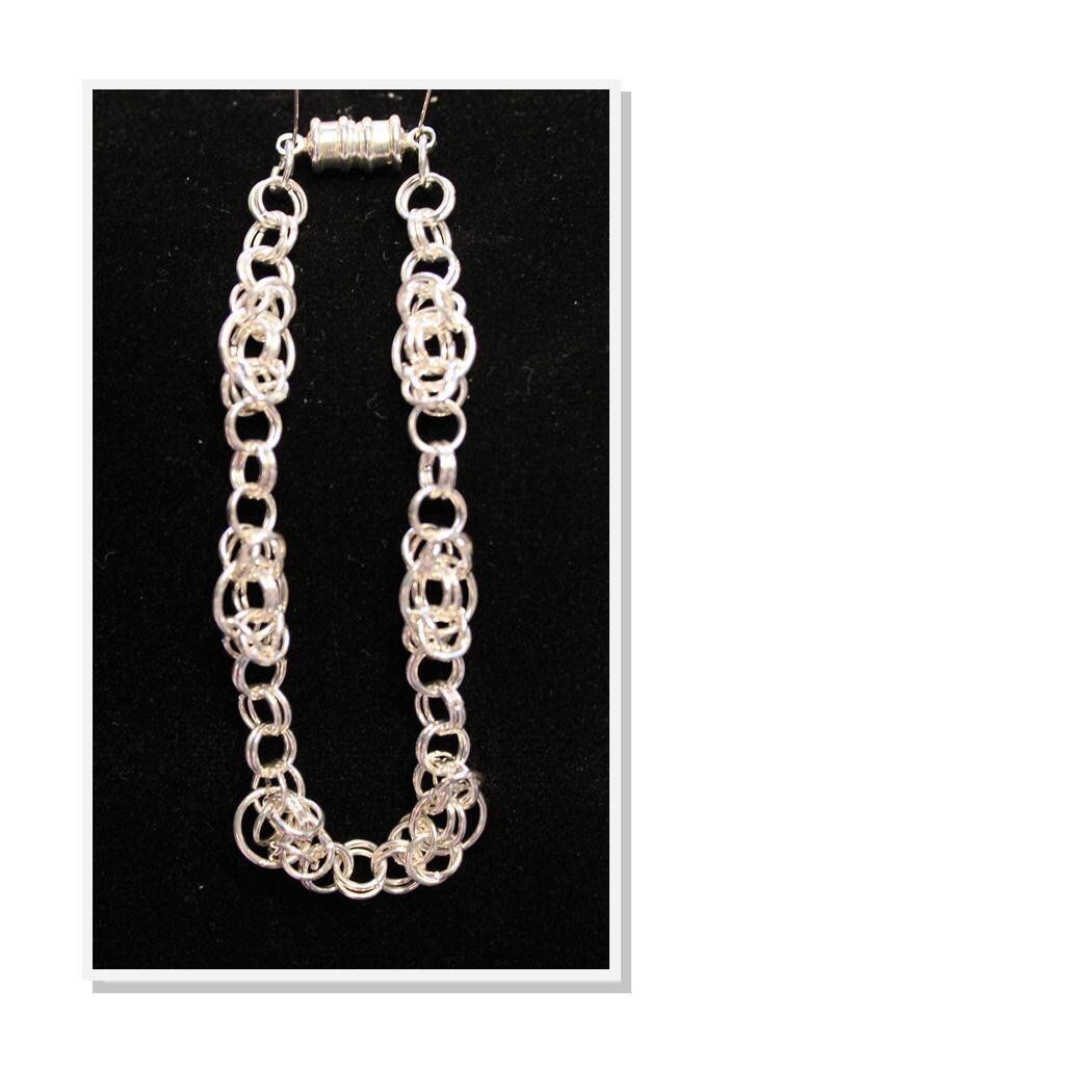 Silberketten-Maile-Armband Von Terriann's Originals Silberketten-Maile-Armband Von Terriann's Originals von TerriannsOriginals
