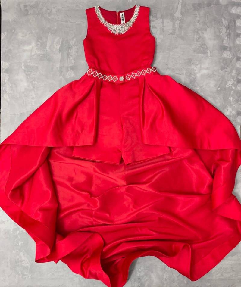 Roter Strass-Festzug-Outfit Satin-Strampler Mit Schleppe von TerskikhDesigner