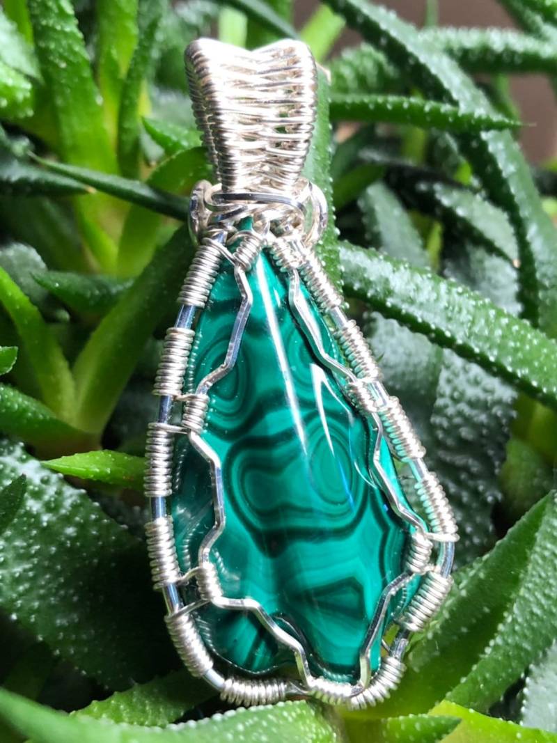 Malachiten-Crenatblatt von TeslaCrystals