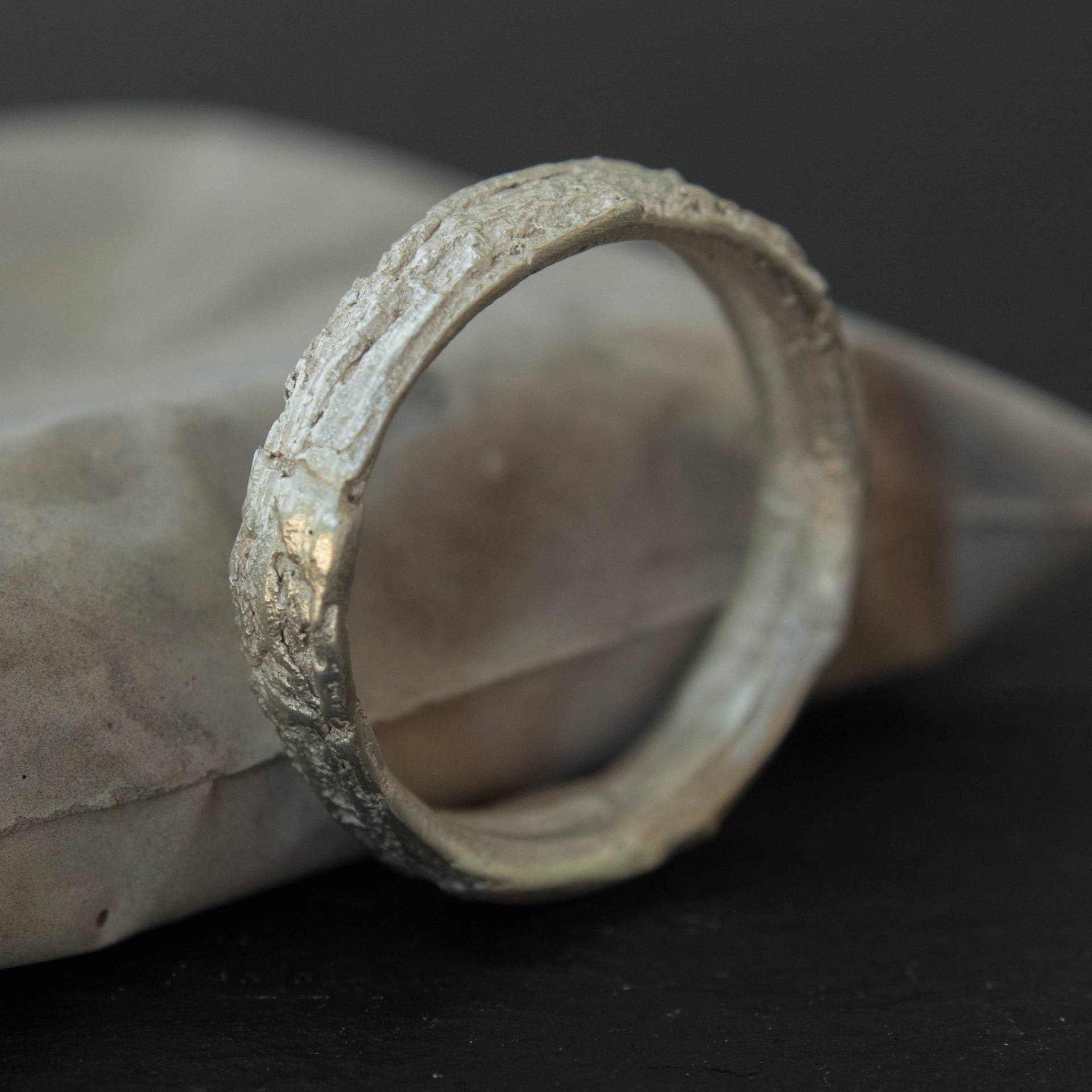 Baumrinde Ehering Ring Set Für Paare Mit Lasergravur. 5mm Silberfarbenes Hochzeitsband Gravur. Silberne von TessJewelsDesign