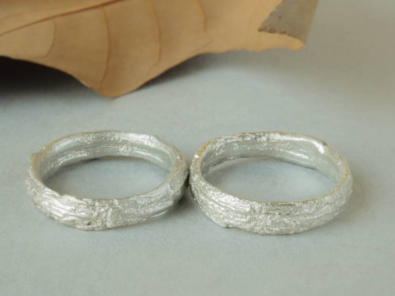 Baumrinde Ehering Ring Set Für Paare. 5mm Silberfarbenes Hochzeitsband. 925 Silber Ehering. Rinde Textur von TessJewelsDesign