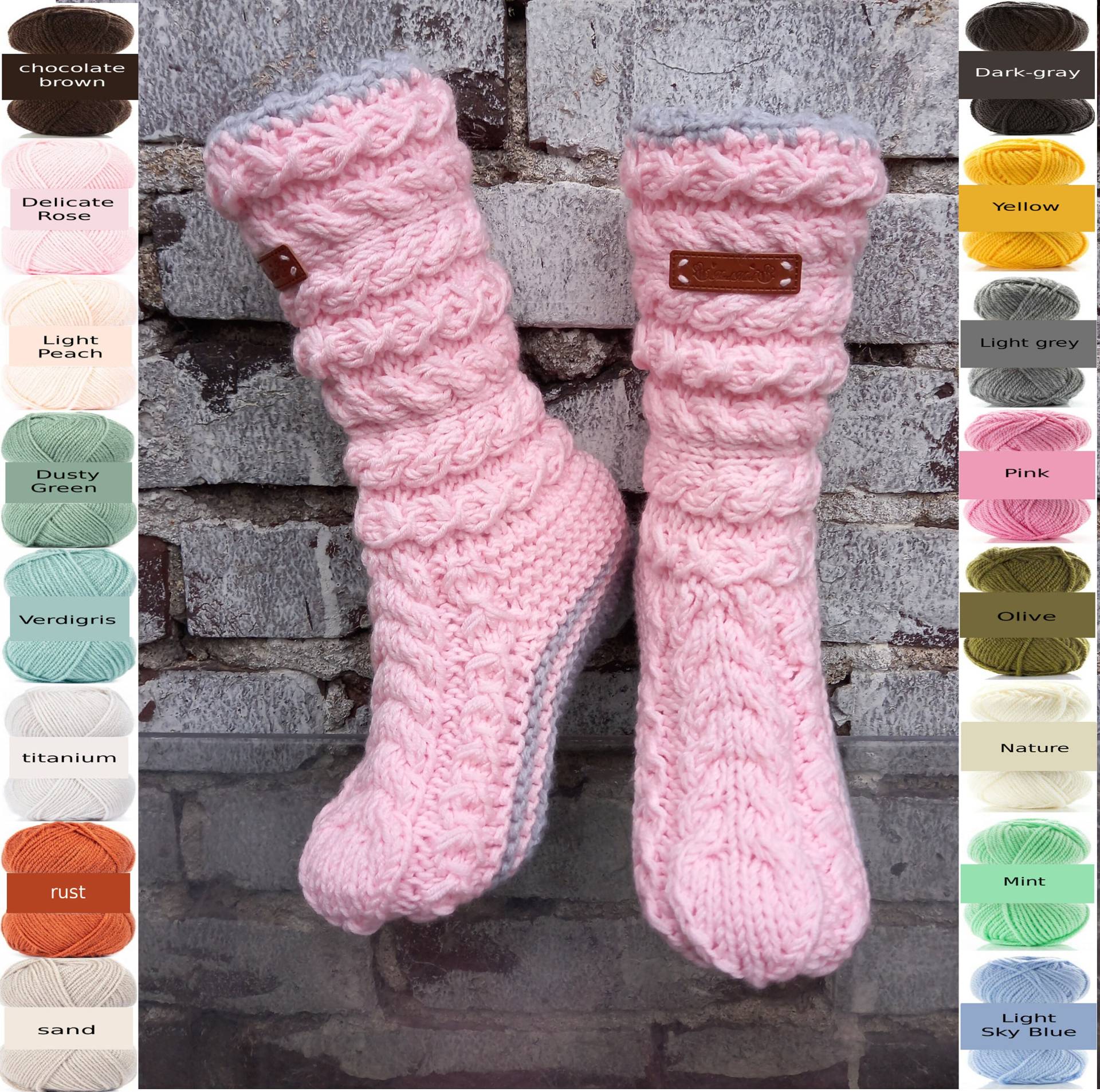 Womens Warm Hand Knitting Socks/Comfortable Cozy Winter Socks/Wool Crochet Boot Slippers With Braids/Thick Socks/35-42 Size/ Womens Warm Hand Knitting Socks/Comfortable Cozy Winter Socks/Wool Crochet Boot Slippers With Braids/Thick Socks/35-42 Size/ von TessTaschen