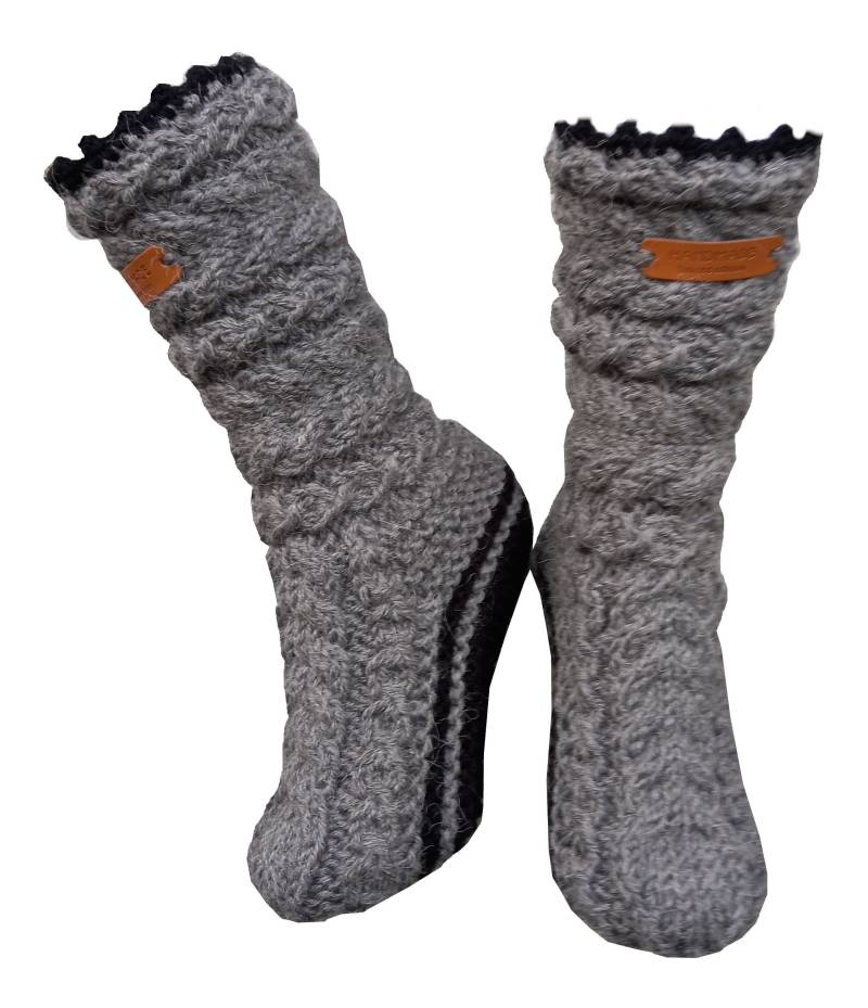 Womens Warm Hand Knitting Socks/Comfortable Cozy Winter Socks/Wool Crochet Boot Slippers With Braids/Thick Socks/35-42 Size/ Womens Warm Hand Knitting Socks/Comfortable Cozy Winter Socks/Wool Crochet Boot Slippers With Braids/Thick Socks/35-42 Size/ von TessTaschen