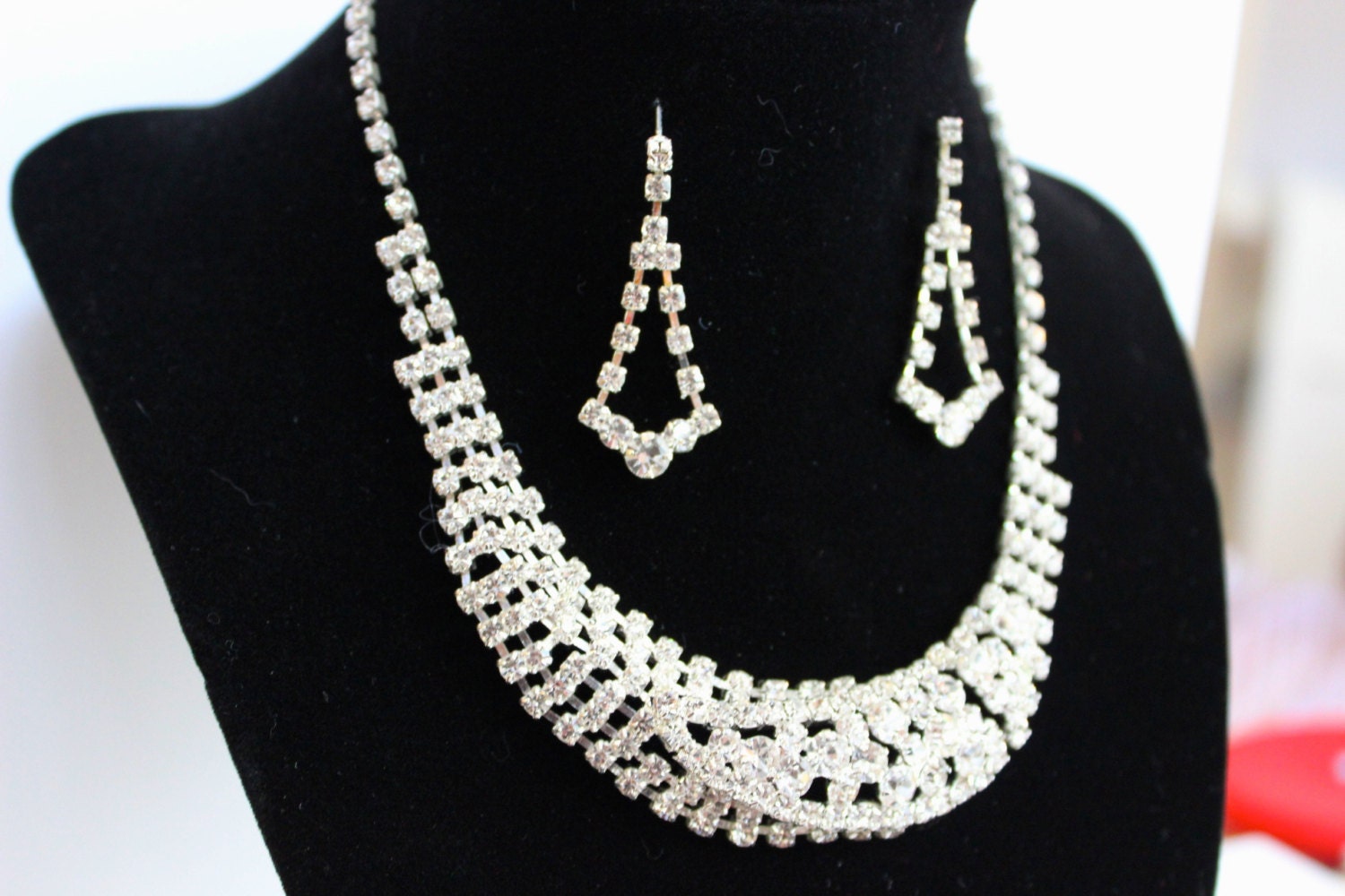 Elegante Strass Halskette Und Ohrringe Set Phantasie Schwarze Krawatte Abschlussball von TexasGalTreasures