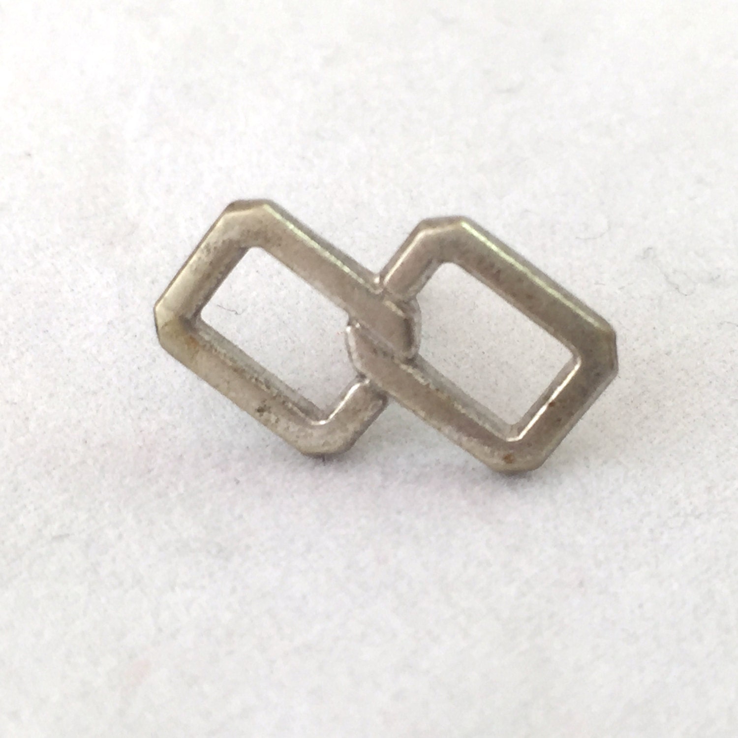 Silberfarbene Krawattennadel, Anfangs-Oo Krawattennadel Mit Monogramm O O, Verriegelung O's 00 Silberfarbene Krawattennadel, Anfangs-Oo Krawattennadel Mit Monogramm O O, Verriegelung O's 00 von TexasGalTreasures