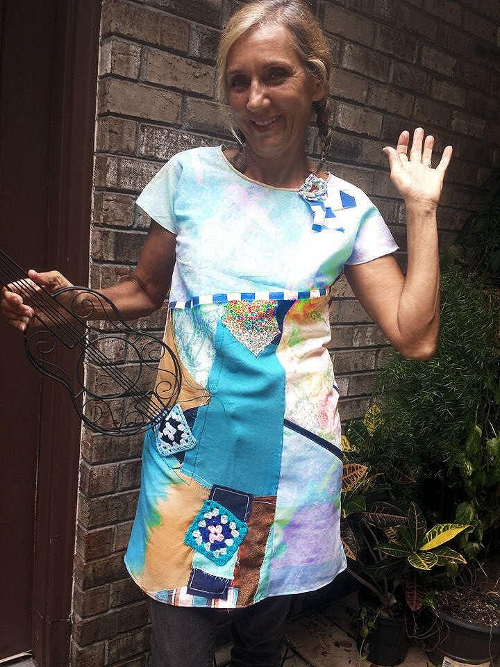 Patchwork Boho Kleid Tunika Upcycled Umfunktionierte Kleidung Spaß Baumwollkleid Nachhaltige Tragbare Art Altered Couture Lagenlook von TextileDreamsByIRYNA