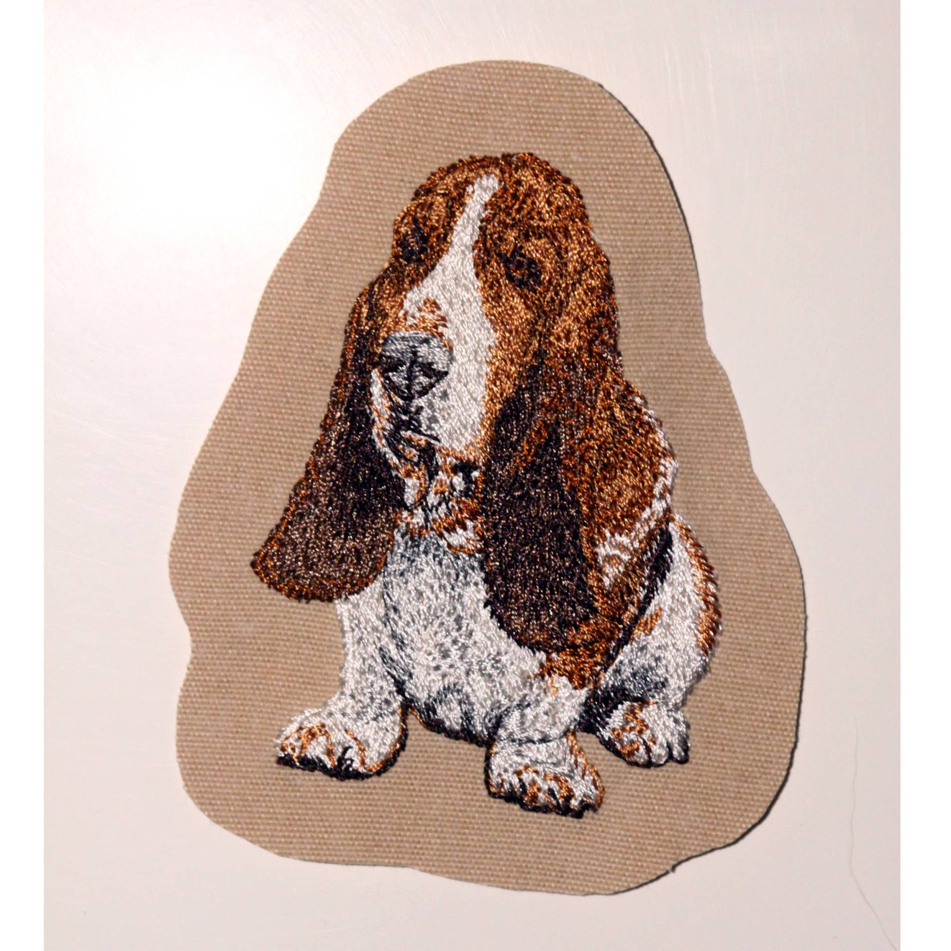 Basset Hound, Gestickter Aufnäher Hund, Hound Geschenk Mama, Dackel, Maschinenstickerei, Aufbügeln, Nähen, Von Team Numérik von TextilePersonnalise
