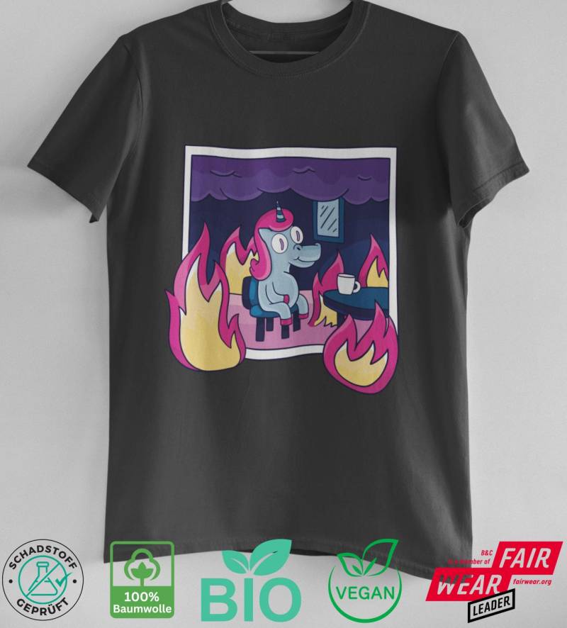 This Is Fine - Einhorn Edition Bio Herren T-Shirt von Textilzaubercom