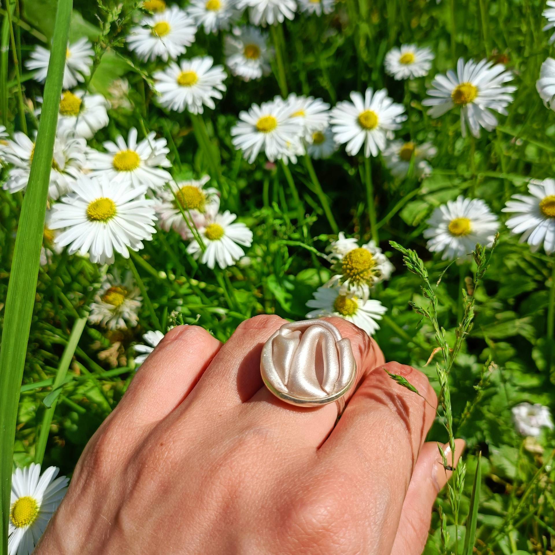 Handgefertigte Perlen Ring Aus Polymer Clay Verstellbare Seidenoptik Handgefertigte Perlen Ring Aus Polymer Clay Verstellbare Seidenoptik von Tezerium