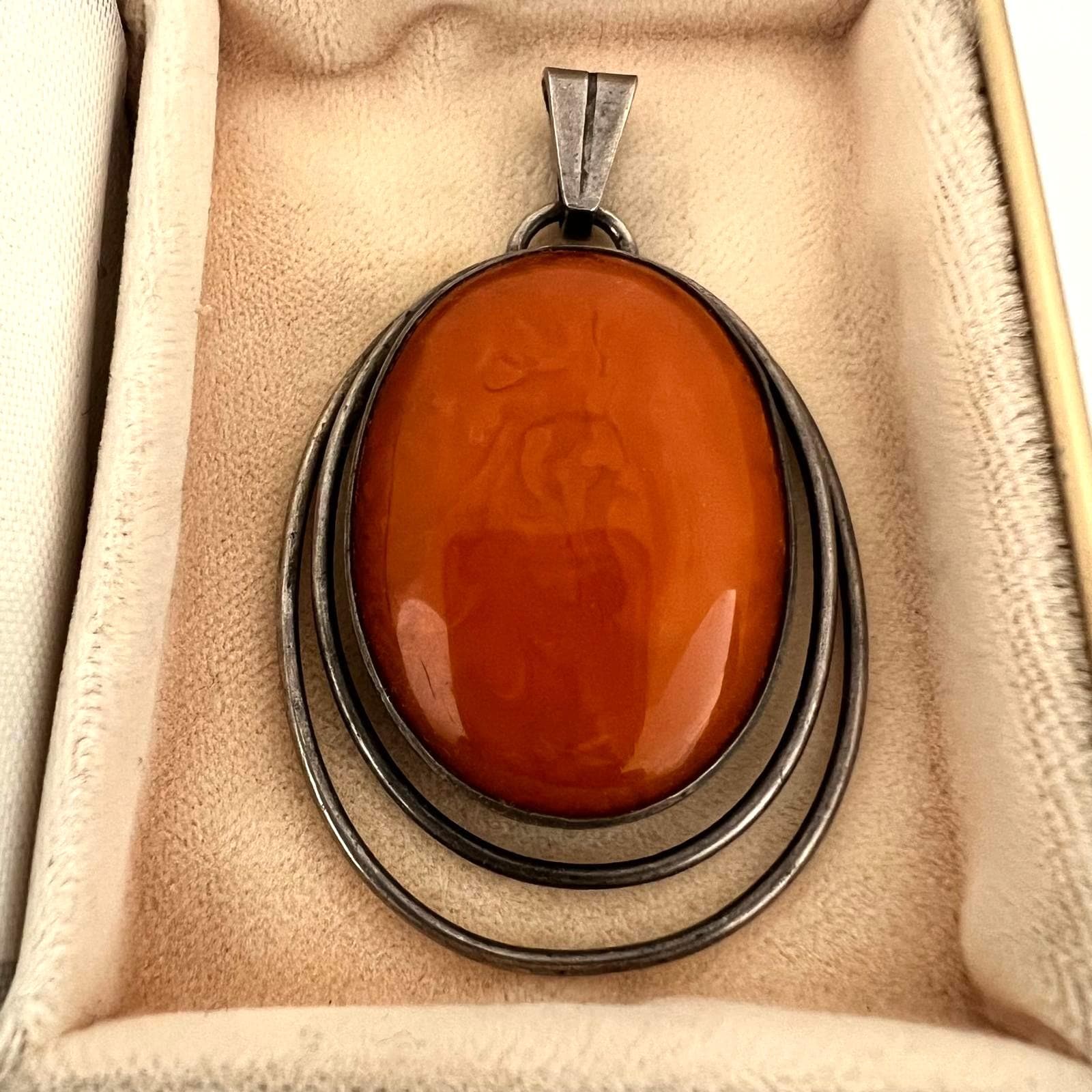 Antiker 835Er Silberanhänger Mit Natürlichem Bernstein - Handgefertigt Silver Pendant With Natural Amber Antiker 835Er Silberanhänger Mit Natürlichem Bernstein - Handgefertigt Silver Pendant With Natural Amber von TezsahShop