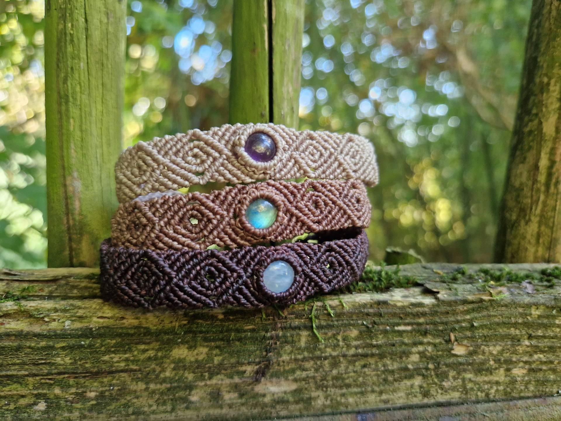 Mondstein, Amethyst Und Labradorit Edelstein Makramee Armband in Naturtönen von ThInksArtByHeart