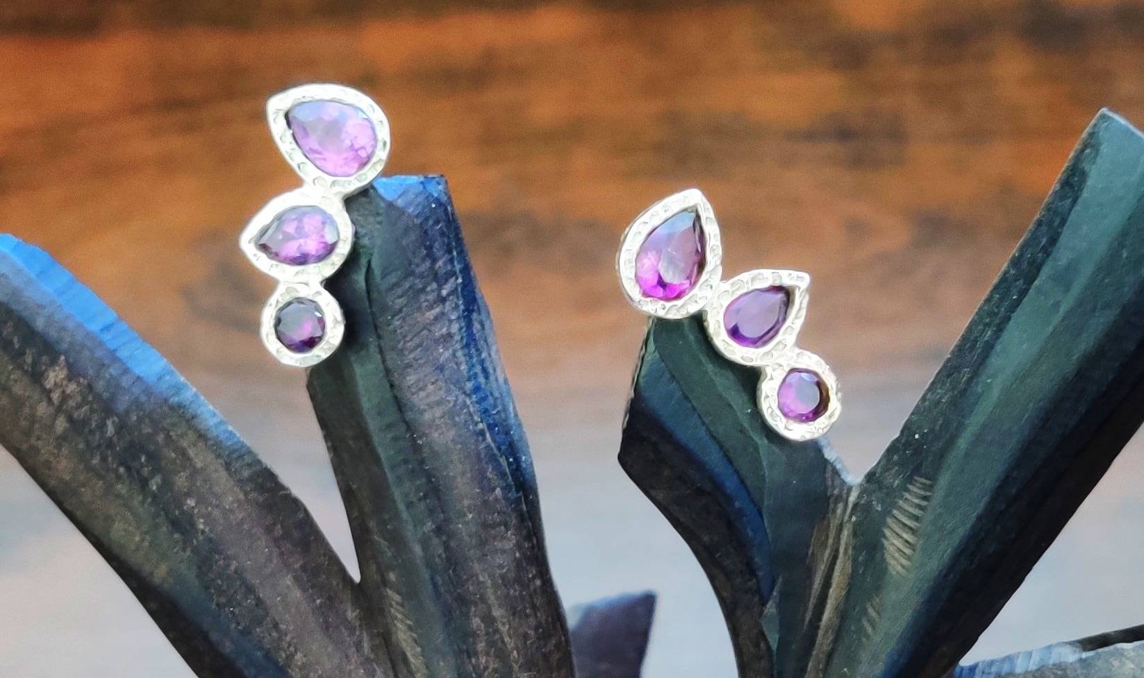 Handgemachte Silber Orchidee Ohr Kletterer, Krabbel, Granat Ohring, Horizontale Ohrring, Leicht Bequem, Multi-stein von Thagallerydesigns