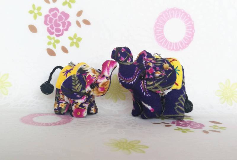 Elefant Schlüsselbund Geschenkset Handgemachter Schlüsselanhänger Mutter Und Tochter Paare Jahrestagsgeschenk Geschenk Für Frauen von ThaiHomemadeandCraft