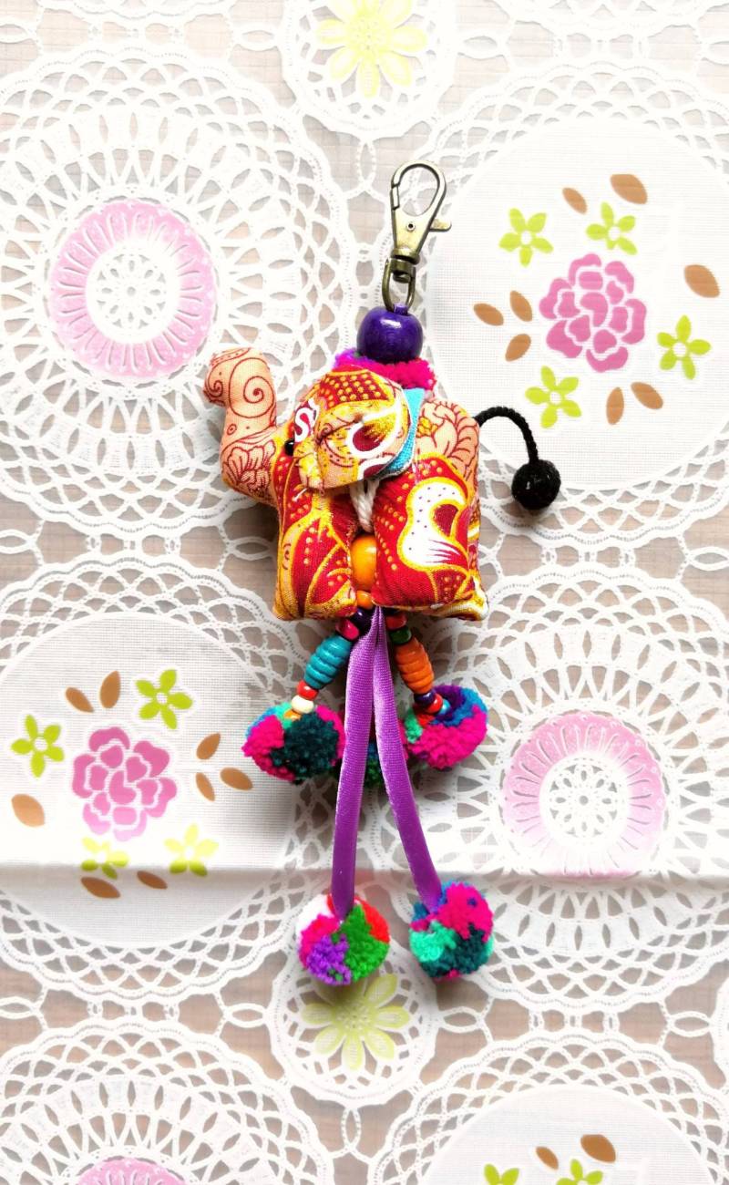 Schlüsselanhänger Elefant Stoff Handgemacht Thailand Hochzeit Für Geburtstagsgeschenk Charme Niedliche Puppe Schlüsselring Keychain Geschenk Sie von ThaiHomemadeandCraft