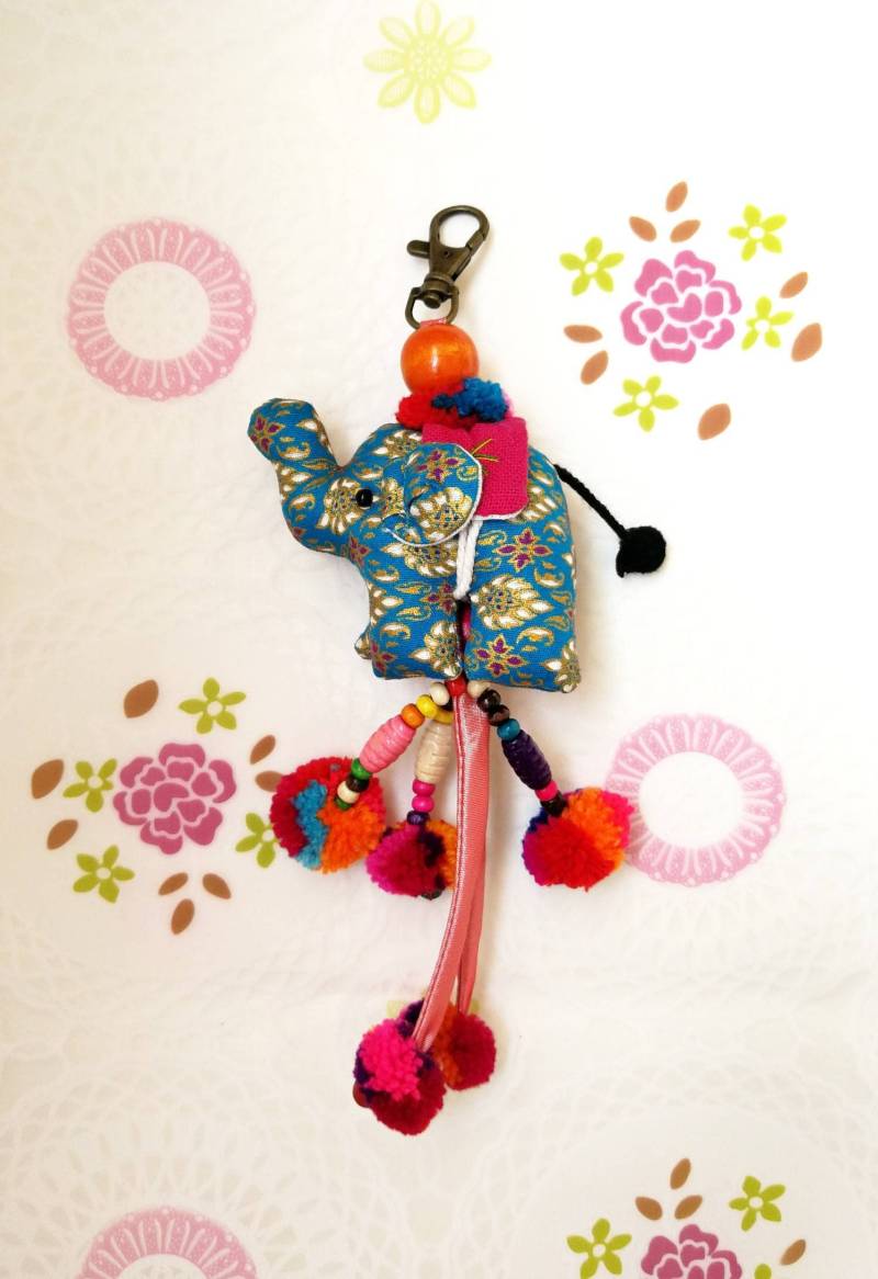 Schlüsselanhänger Elefant Stoff Handmade Thailand Hochzeit Für Geburtstagsgeschenk Charme Niedliche Puppe Geschenk Sie Frauen von ThaiHomemadeandCraft