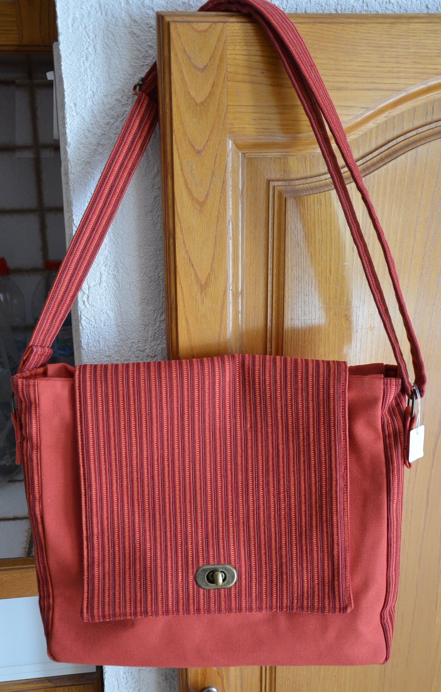 Tasche Mit Klappe Orange/Gestreift Tasche Mit Klappe Orange/Gestreift von ThailanatCreations