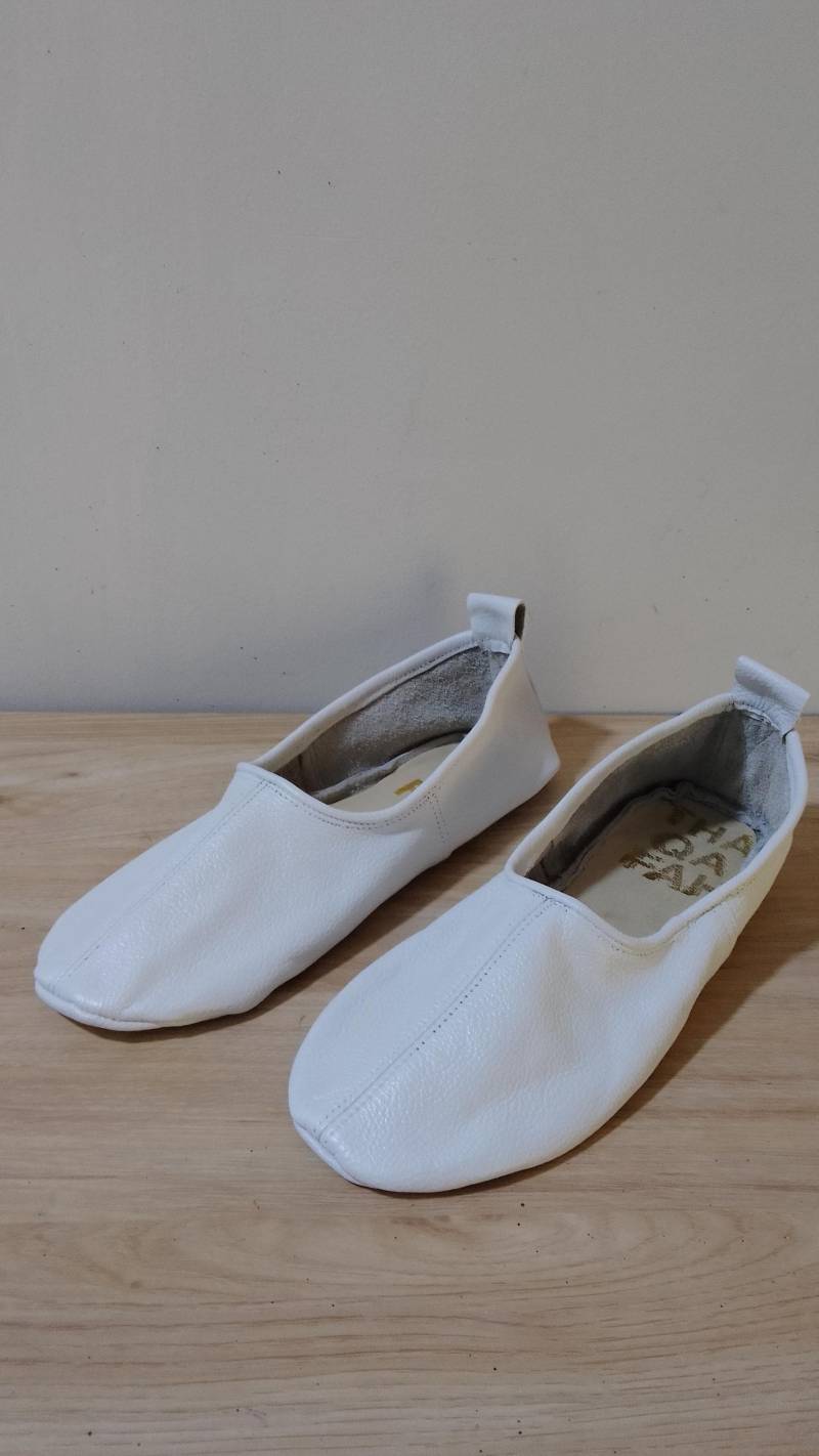 Luxus Leder Hausschuhe, Reise Indoor Schuh Luxus Leder Hausschuhe, Reise Indoor Schuh von Thaqafah