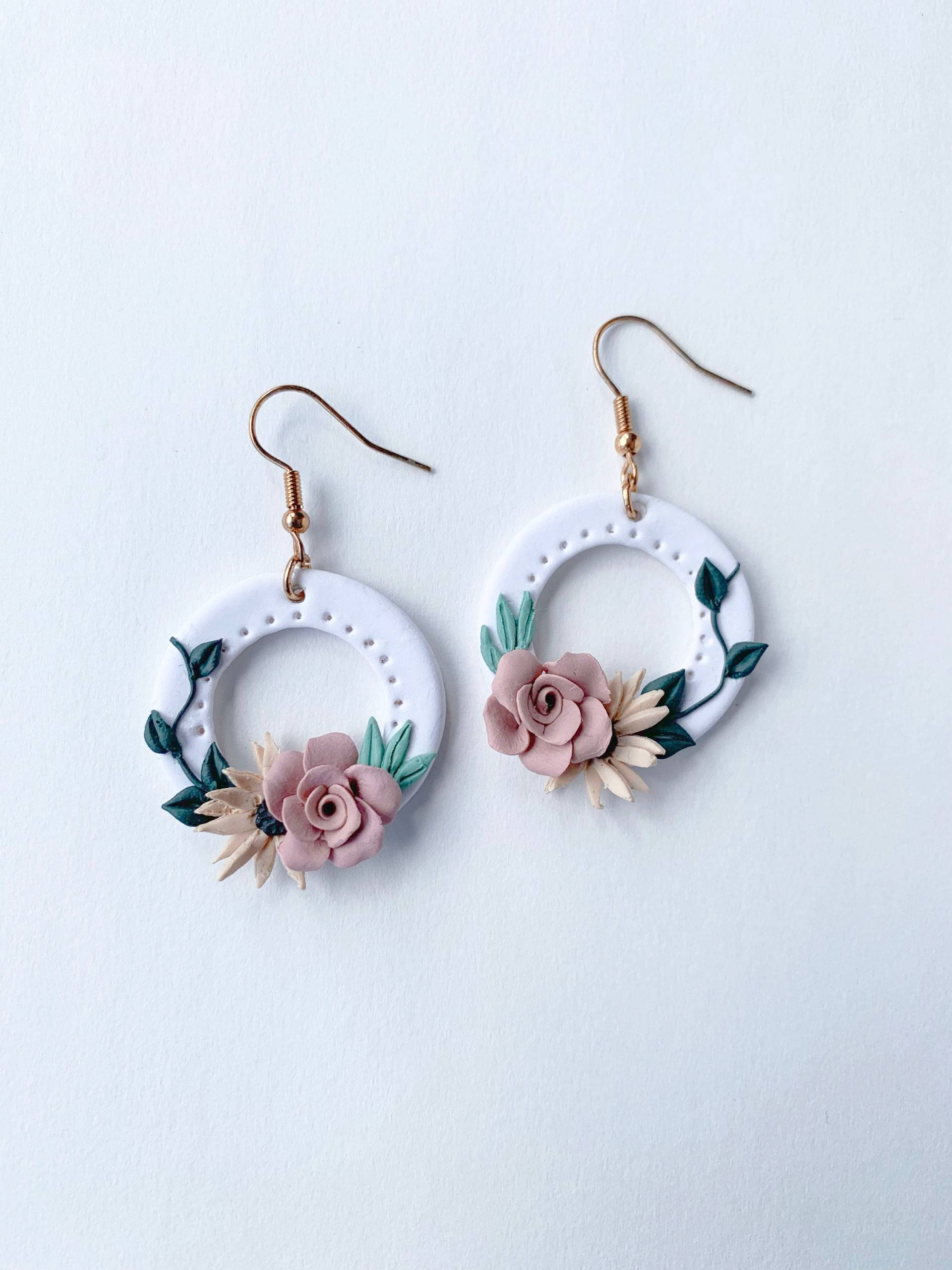 Fimo Ohrringe, Florale Ton Handgemachte Handgemachte Ohrringe Fimo Ohrringe, Florale Ton Handgemachte Handgemachte Ohrringe von TharusDesigns