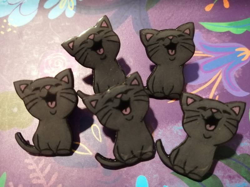 Niedliche Katzennadel von ThatAlettaArtHU