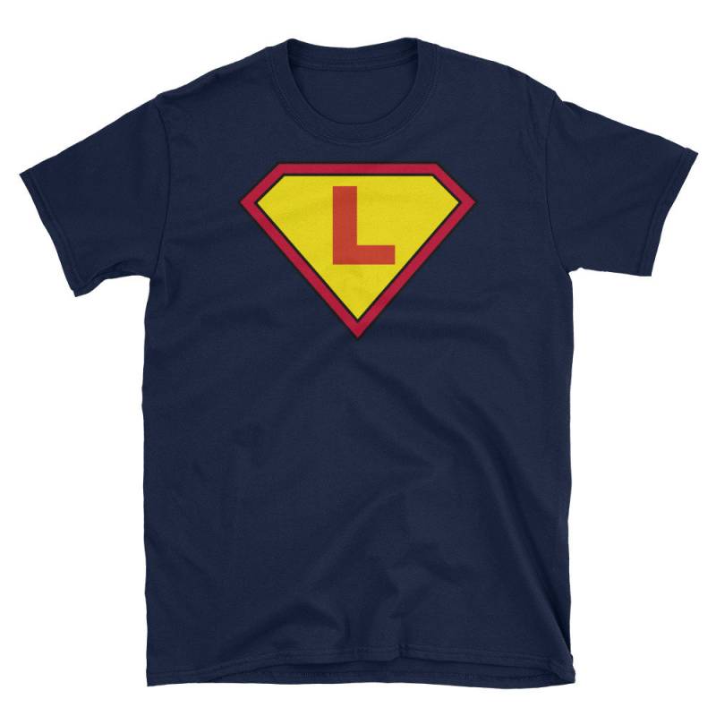 L Anfangsbuchstabe T Shirt - Superheld Comic Monogramm Familie Passende Tops Personalisierte Geschenke Für Frauen & Männer Geschenkideen von ThatCoolTShirt