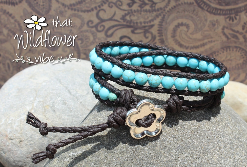 Doppelte Türkis Wickelarmband, Blume Und Türkis-Armband, Bohoarmband, Sommer-Armband, Daisy Armband Doppelte Türkis Wickelarmband, Blume Und Türkis-Armband, Bohoarmband, Sommer-Armband, Daisy Armband von ThatWildflowerVibe