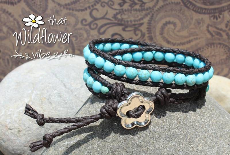 Doppelte Türkis Wickelarmband, Blume Und Türkis-Armband, Bohoarmband, Sommer-Armband, Daisy Armband von ThatWildflowerVibe