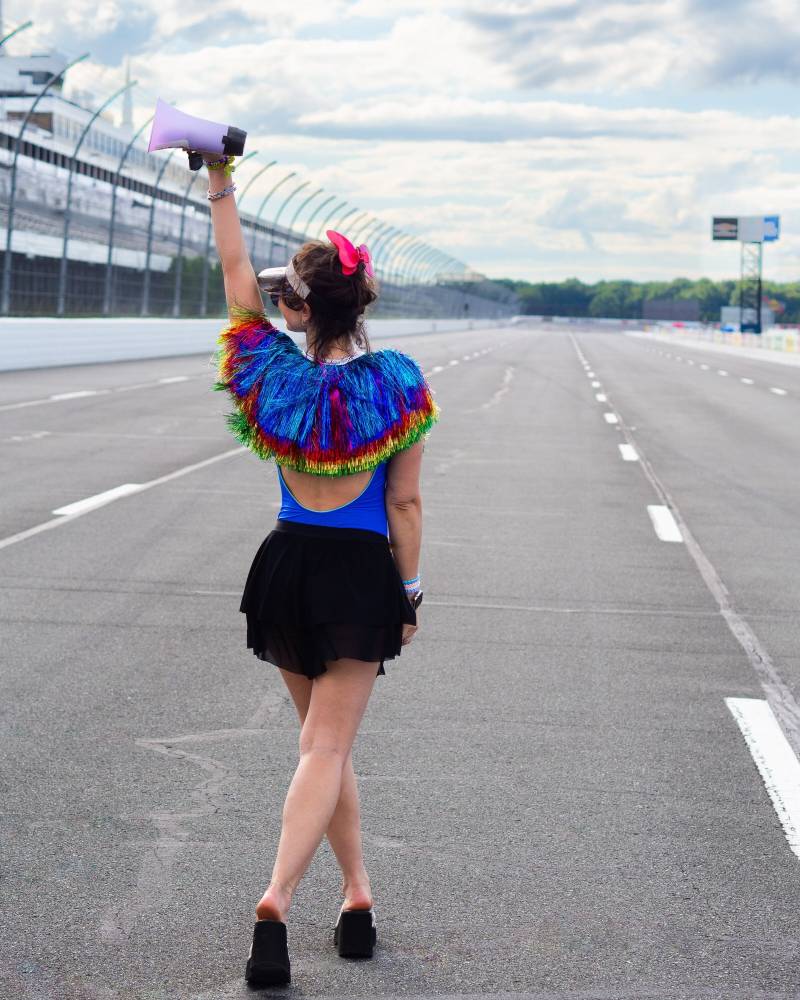 Disco Einhorns Geheimwaffe | Regenbogen Lametta Fransen Cape Metallic Party Jacke Bühnenbekleidung Konzert-Outfit Pailletten-Mantel Handgefertigt von ThatsWildChild