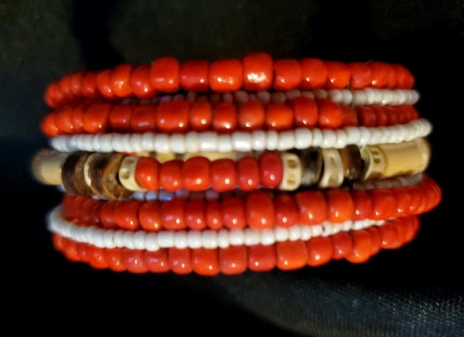 Armband Rot Und Multicolor Perlen von ThatzMine