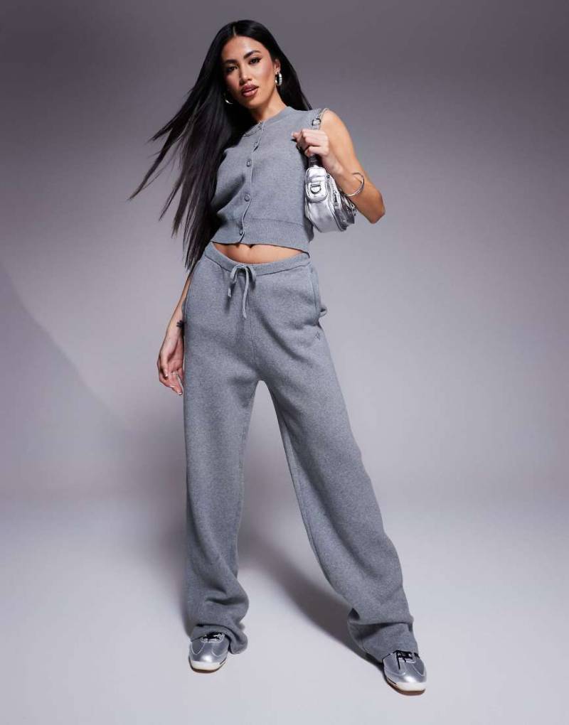 The Couture Club - Locker geschnittene Strick-Jogginghose in grau meliert, Kombiteil von The Couture Club