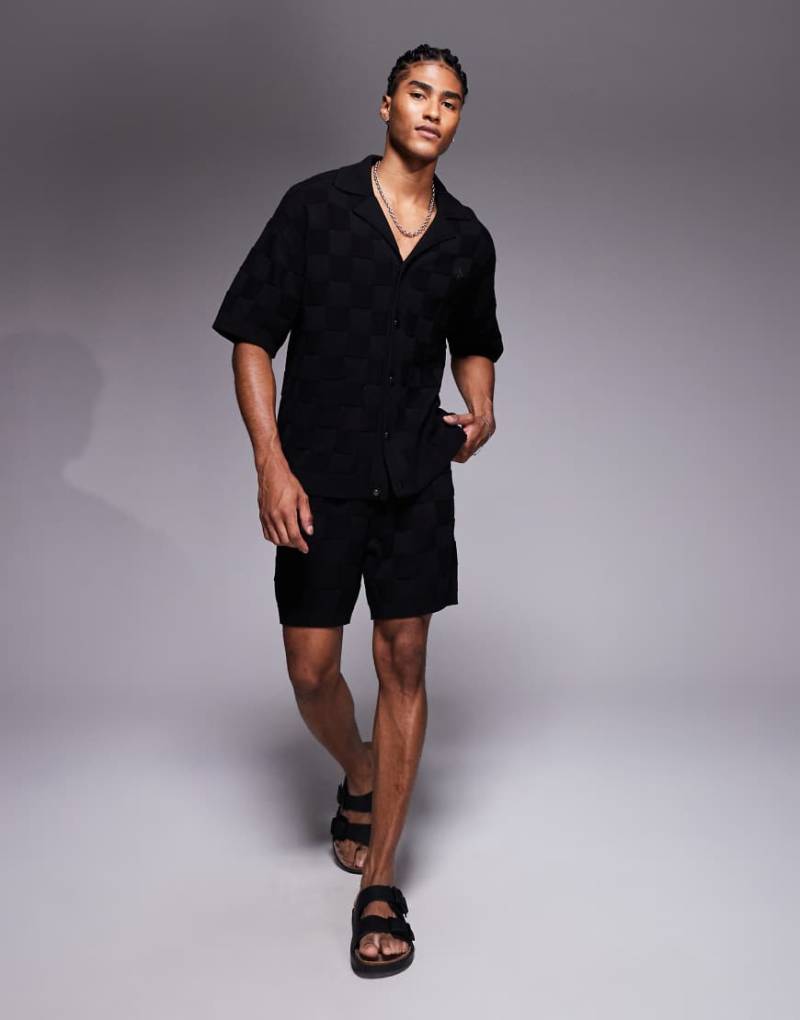 The Couture Club - Strick-Shorts in Schwarz mit Schachbrettmuster, Kombiteil von The Couture Club
