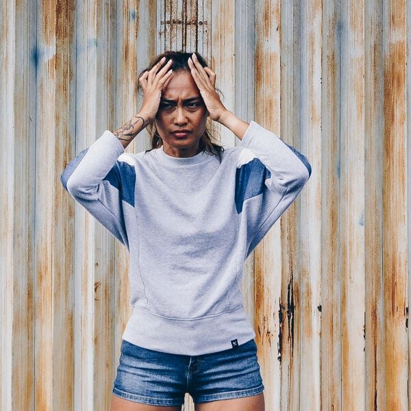 The Driftwood Tales Sweatshirt aus Bio-Baumwolle, Bio-Restmaterial und gewöhnlichen Resttextilien von The Driftwood Tales