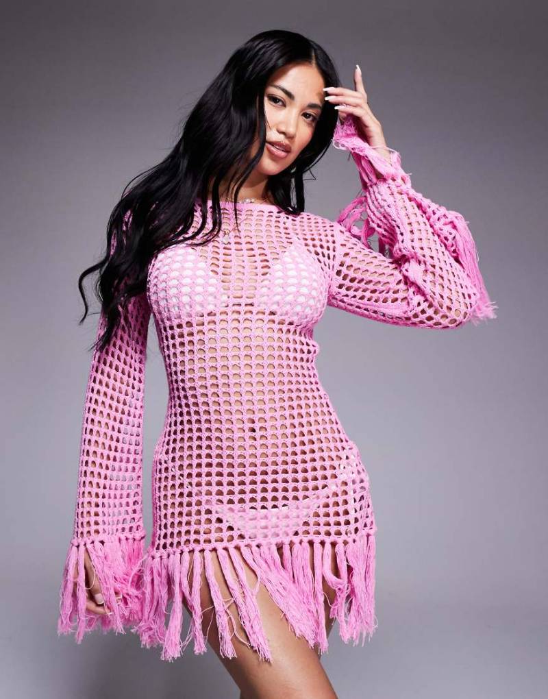 The Frolic - Exclusive - Minikleid aus weitmaschigem Häkelstrick in Bubblegum-Rosa mit Fransen von The Frolic