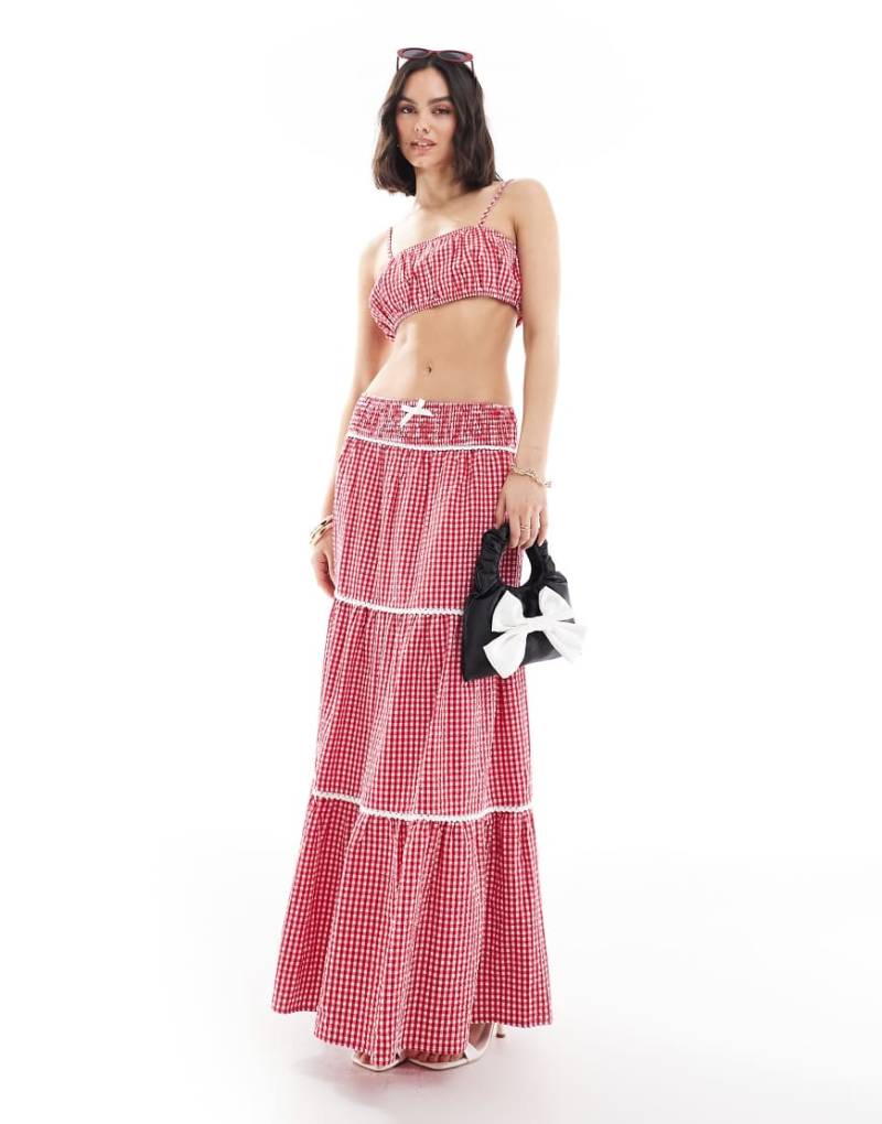 The Frolic - Exklusiv - Bauschiges Cropped Camisole mit eckigem Ausschnitt und Vichy-Karo in Rot, Kombiteil-Bunt von The Frolic