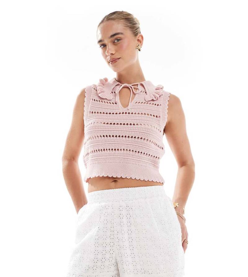 The Frolic - Exklusiv - Baumwoll-Shorts in Weiß mit Lochstickerei und Muschelkantensaum von The Frolic