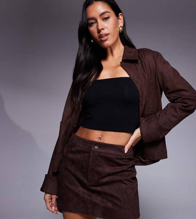 The Frolic - Exklusiver Minirock aus Wildlederimitat in Schokobraun mit niedrigem Bund, Kombiteil-Brown von The Frolic