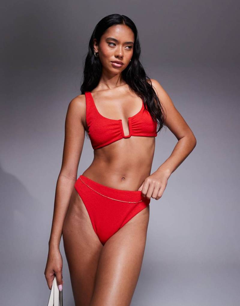 The Frolic - Exklusives Bikinioberteil in Rot mit Knitterstruktur, Kombiteil von The Frolic