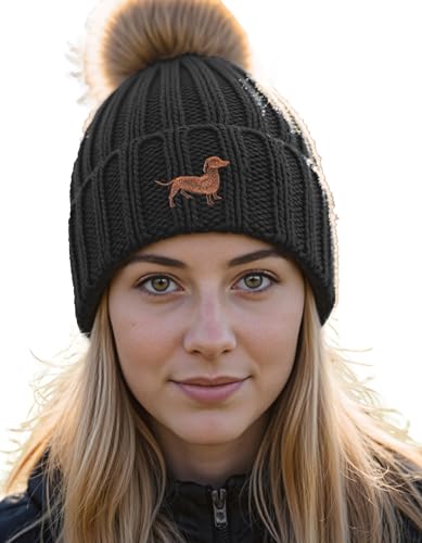 The House Of Dog: Dackel Wurst Hund Besitzer Geschenk Kunstpelz Pom Pom Grobstrick Super Weich Unisex Bestickte Beanie Mütze Schwarz, Schwarz , Einheitsgröße von The House Of Dog
