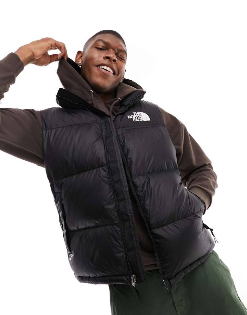 The North Face - '96 Retro Nuptse - Gesteppte Daunenweste in Schwarz von The North Face
