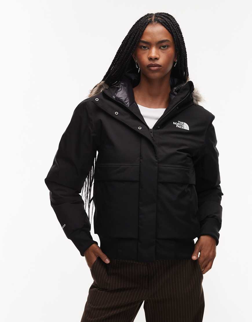 The North Face - Arctic - Bomberjacke in Schwarz The North Face - Arctic - Bomberjacke in Schwarz von The North Face