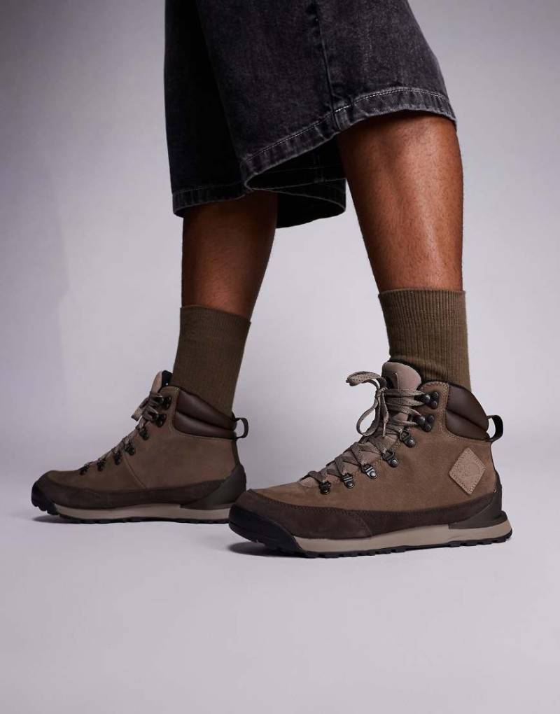 The North Face - Back-To-Berkeley IV - Lifestyle-Stiefel aus Leder in Demitasse Brown/Garnet von The North Face