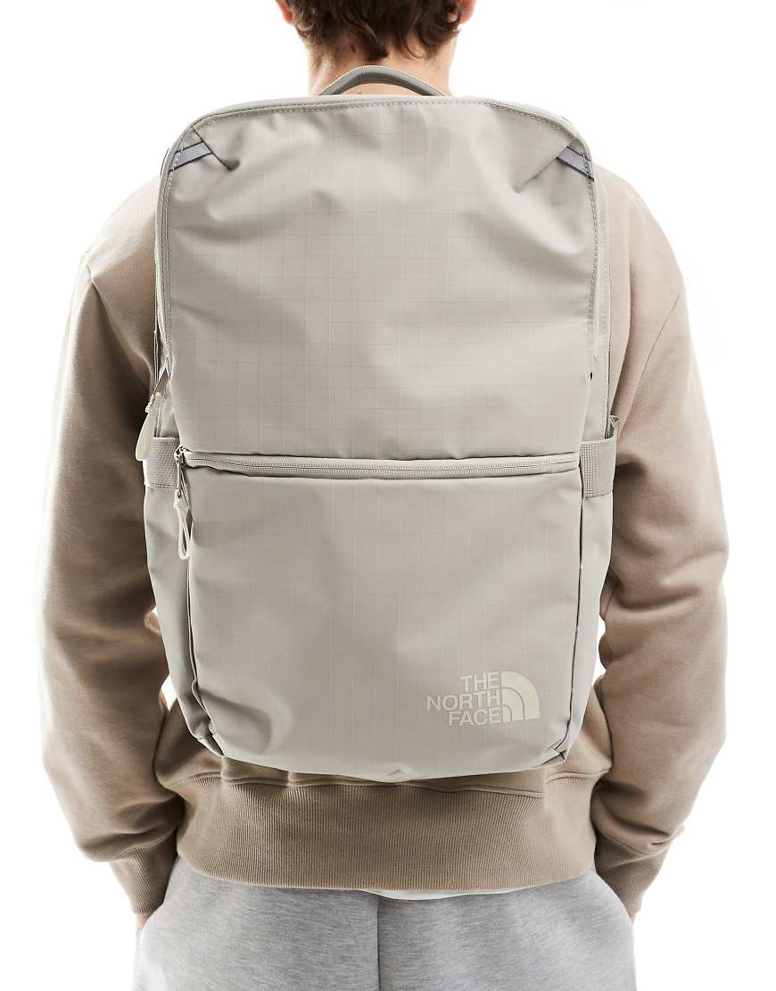 The North Face - Base Camp Voyager - Daypack-Rucksack in Hellgrau von The North Face