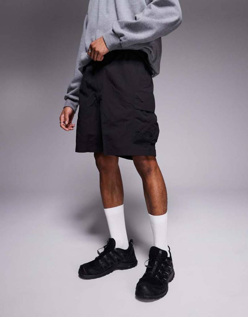 The North Face - Cargo-Shorts in Schwarz mit Logo-Tasche von The North Face