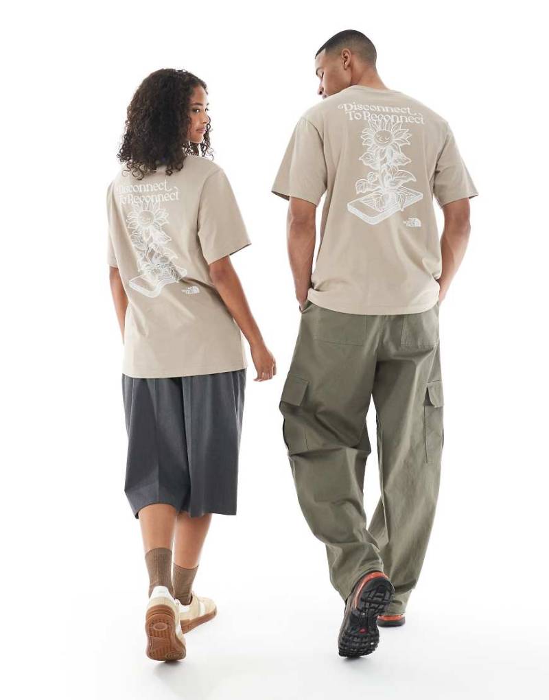 The North Face - Connect Flower - Unisex-T-Shirt in Grau mit Logo-Rückenprint von The North Face